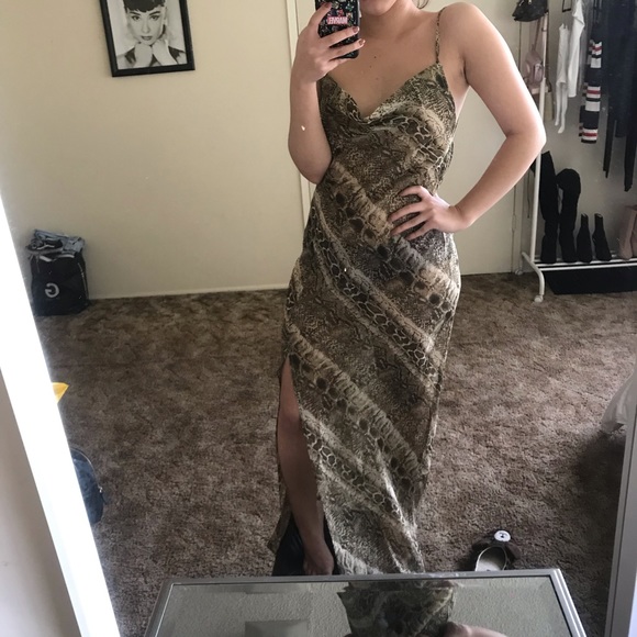 🆕Python print maxi dress 🦂🐍 - Picture 7 of 8